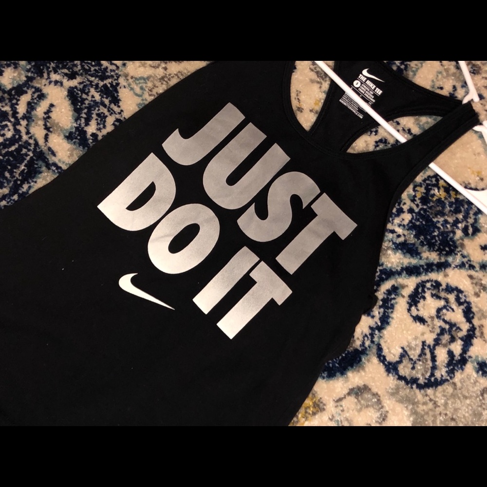 Black nike tank top... Like new condition